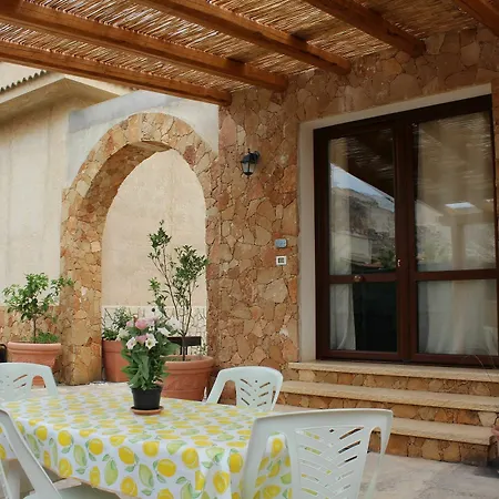 Lejlighed House With 2 Bedrooms In Custonaci, With Furnished Terrace And Wifi